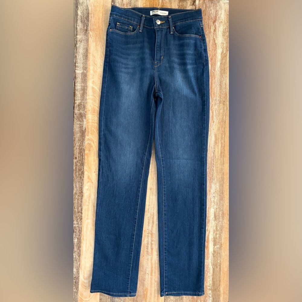 Signature by Levi Strauss Women's High Rise Straight Jeans, Size 2